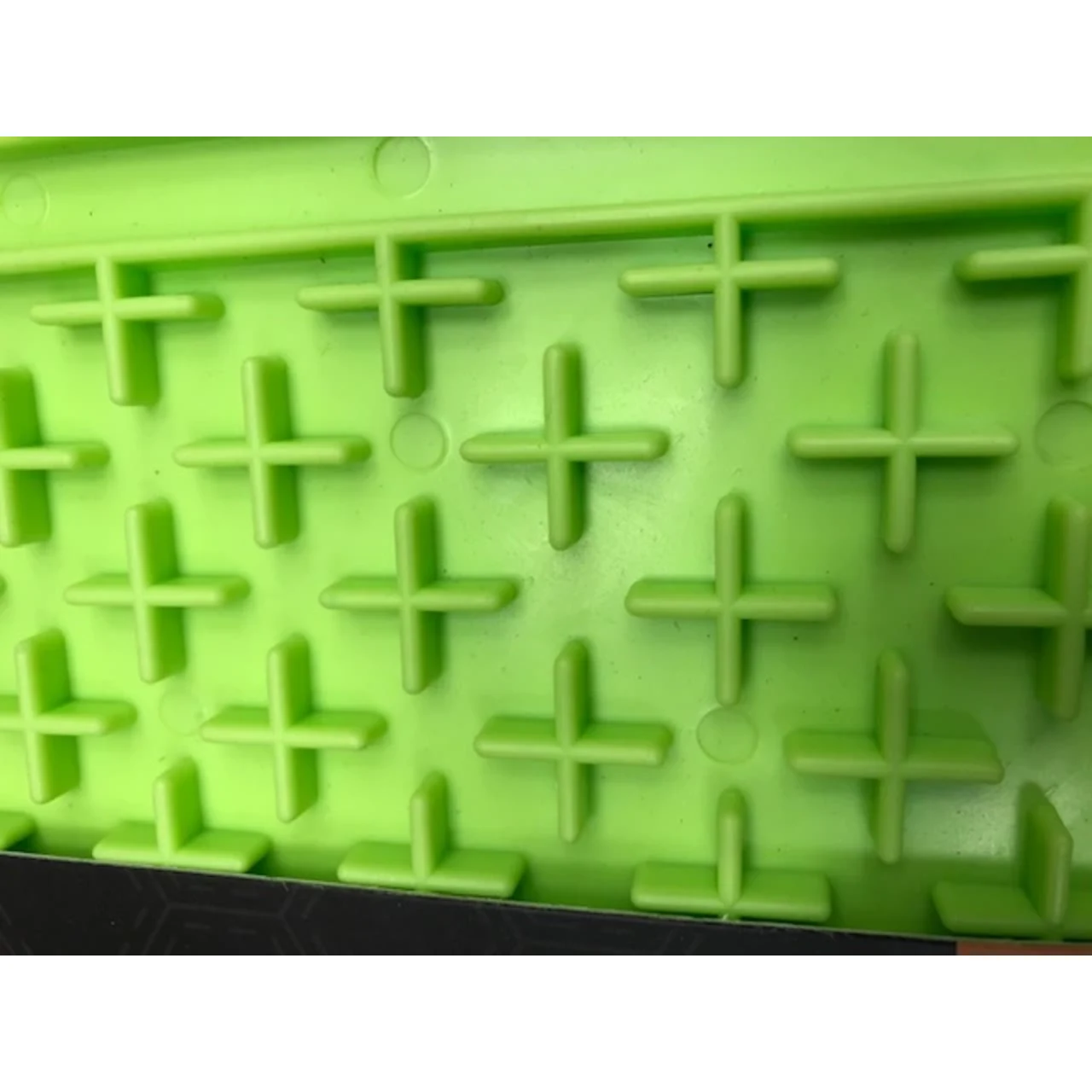 LickiMat Slikkemåtte 28 x 28 cm Grøn - aktiveringsmåtte til hunde